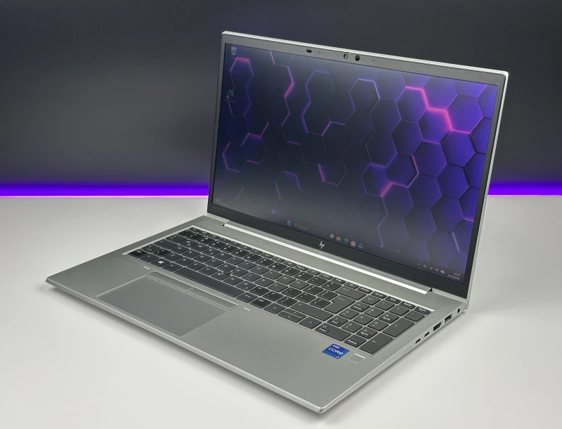 HP EliteBook 850 G8 – i7-1185G7 i matryca 15.6". Biznesowy laptop klasy premium do pracy biurowej, mobilnej i codziennych zadań. Solidna wydajność.