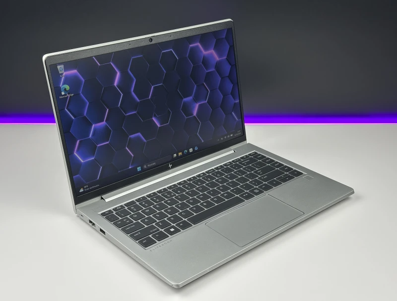 HP Elite mt645 G7 Ryzen 5 5625U, 14" FHD – biznesowy laptop do pracy mobilnej i biurowej z klawiaturą US i wysoką wydajnością.