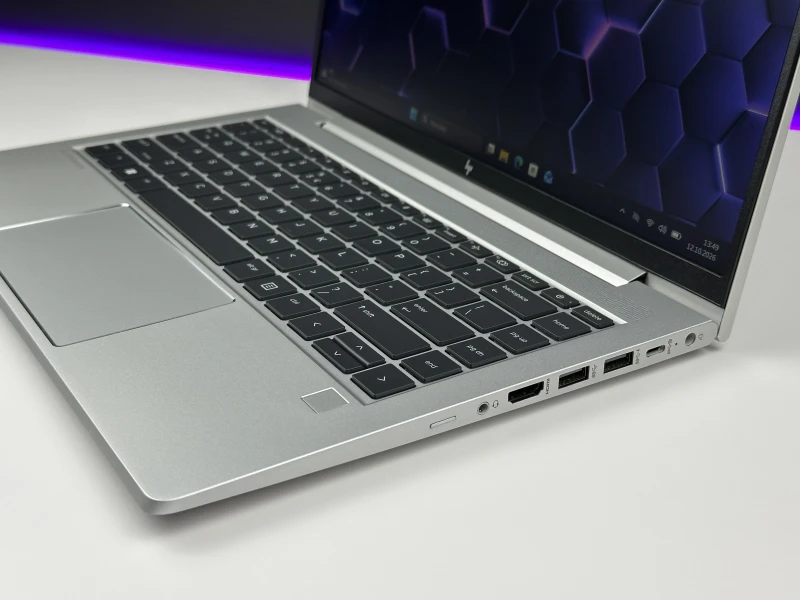 HP Elite mt645 G7 Ryzen 5 5625U, 14" FHD – biznesowy laptop do pracy mobilnej i biurowej z klawiaturą US i wysoką wydajnością.