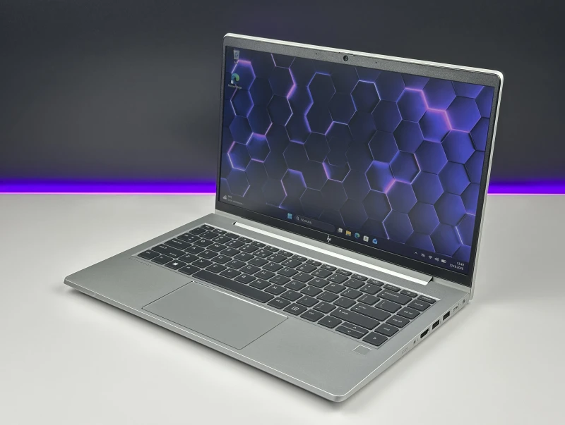 HP Elite mt645 G7 Ryzen 5 5625U, 14" FHD – biznesowy laptop do pracy mobilnej i biurowej z klawiaturą US i wysoką wydajnością.