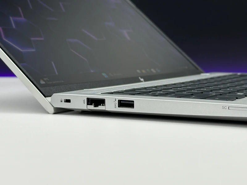 HP Elite mt645 G7 Ryzen 5 5625U, 14" FHD – biznesowy laptop do pracy mobilnej i biurowej z klawiaturą US i wysoką wydajnością.