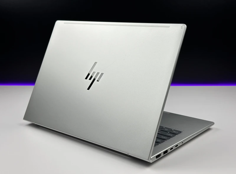 HP Elite mt645 G8 Ryzen 5 7535U, 14" FHD+ – wydajny laptop biznesowy do pracy mobilnej i biurowej z klawiaturą US.