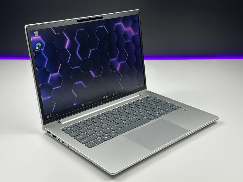 HP Elite mt645 G8 Ryzen 5 7535U, 14" FHD+ – wydajny laptop biznesowy do pracy mobilnej i biurowej z klawiaturą US.