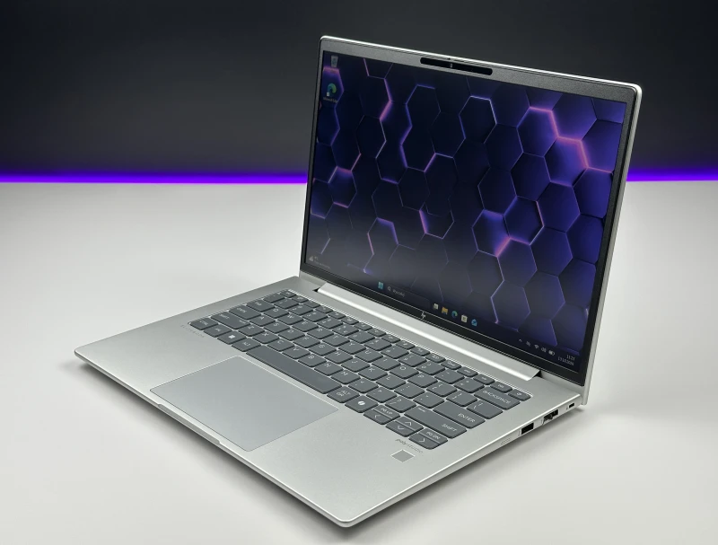HP Elite mt645 G8 Ryzen 5 7535U, 14" FHD+ – wydajny laptop biznesowy do pracy mobilnej i biurowej z klawiaturą US.