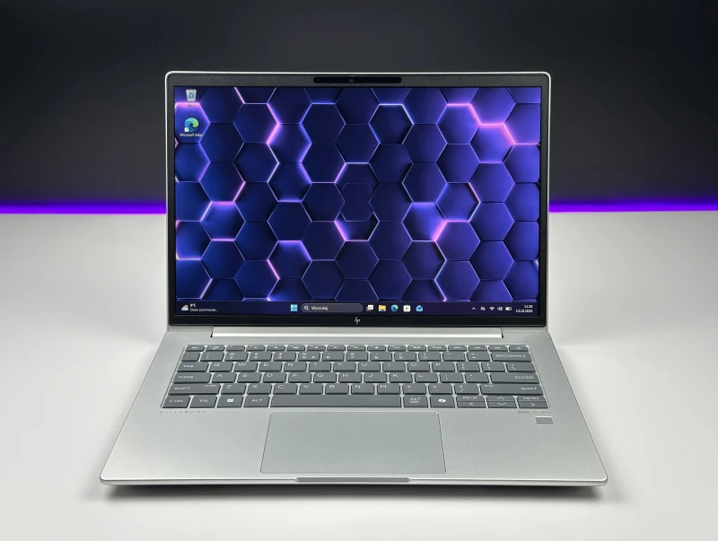 HP Elite mt645 G8 Ryzen 5 7535U, 14" FHD+ – wydajny laptop biznesowy do pracy mobilnej i biurowej z klawiaturą US.