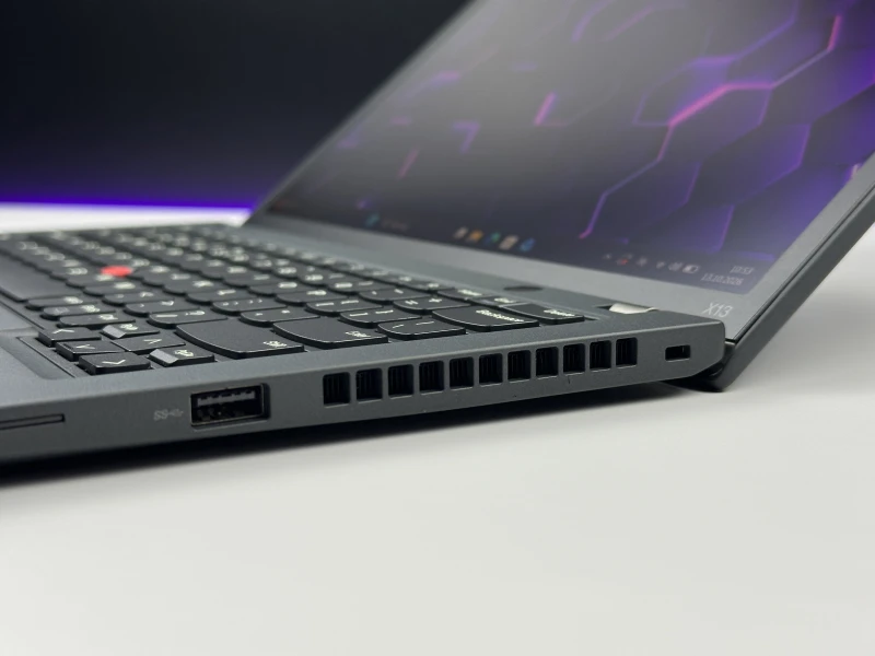 Lenovo ThinkPad X13 Gen 2 – i5-1145G7, 16GB RAM i matryca FHD+ 13.3". Lekki, biznesowy ultrabook do pracy biurowej i mobilnej – gwarancja jakości.