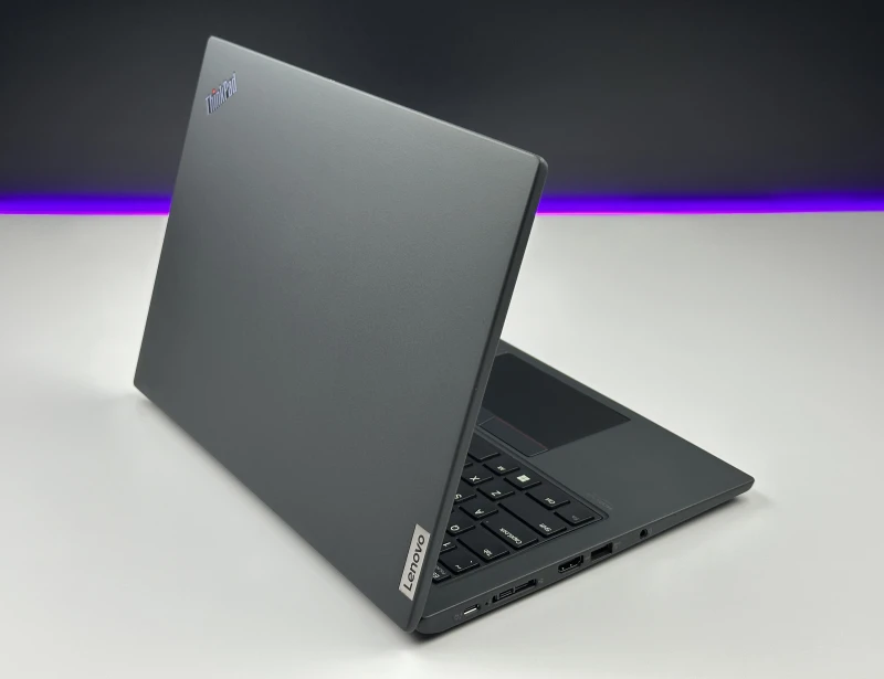 Lenovo ThinkPad X13 Gen 2 – i5-1145G7, 16GB RAM i matryca FHD+ 13.3". Lekki, biznesowy ultrabook do pracy biurowej i mobilnej – gwarancja jakości.
