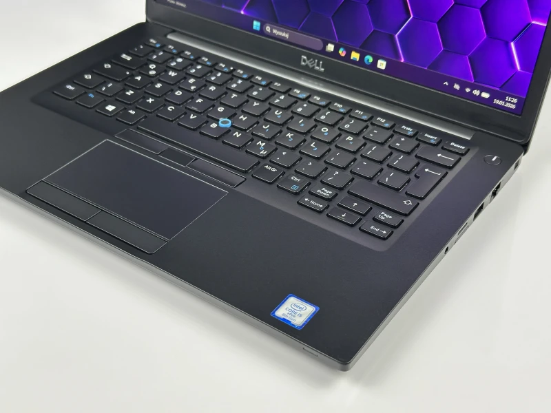 Dell Latitude 7490 z procesorem i5-8350U i Intel UHD Graphics 620. Laptop biznesowy z modemem LTE do pracy z dostępem do sieci poza biurem.