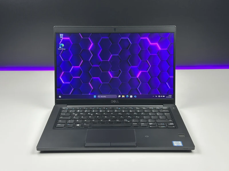 Dell Latitude 7390 z procesorem i5-7300U i Intel HD Graphics 620. Kompaktowy laptop biznesowy z modemem LTE do wygodnej pracy mobilnej.