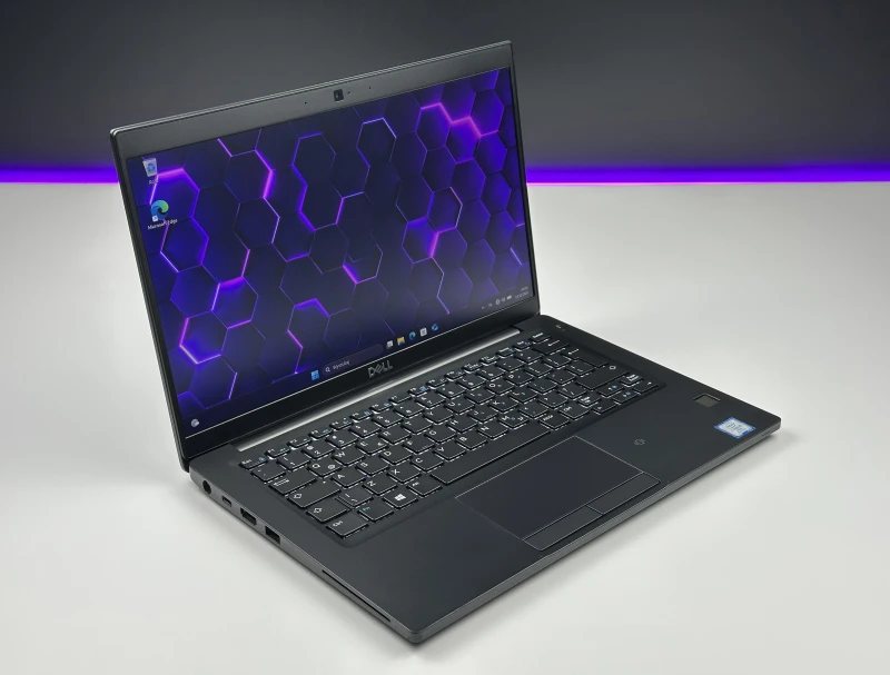Dell Latitude 7390 z procesorem i5-7300U i Intel HD Graphics 620. Kompaktowy laptop biznesowy z modemem LTE do wygodnej pracy mobilnej.