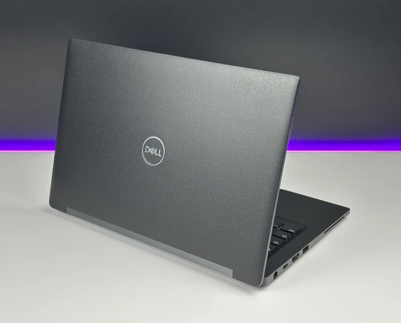 Dell Latitude 7390 z procesorem i5-7300U i Intel HD Graphics 620. Kompaktowy laptop biznesowy z modemem LTE do wygodnej pracy mobilnej.