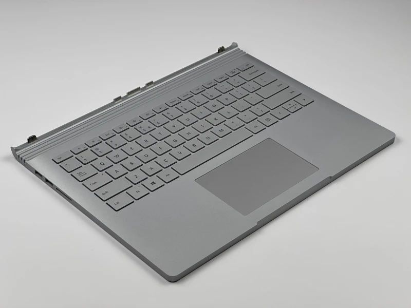 Microsoft Surface Book 2 z i7-8650U, 16GB RAM, SSD 512GB i ekranem dotykowym – wszechstronny laptop z GTX 1050 2GB i klawiaturą PL QWERTY.