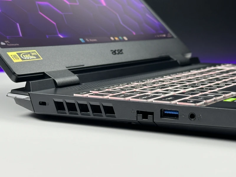 Acer Nitro AN515-58 z Intel Core i7-12700H, grafiką RTX 3070 Ti (8GB) i ekranem 15,6″ FHD 165Hz. Laptop gamingowy do gier, grafiki i multimediów. Acer Nitro AN515-58 z Intel Core i7-12700H, grafiką RTX 3070 Ti (8GB) i ekranem 15,6″ FHD 165Hz. Laptop gamingowy do gier, grafiki i multimediów.