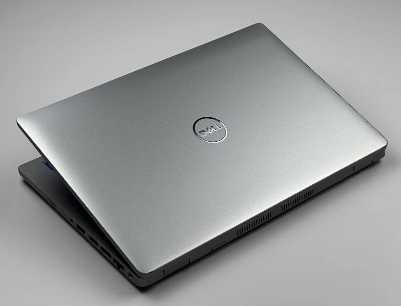 Dell Latitude 5430 - procesor i5-1235U, matryca 14" oraz modem LTE – nowoczesny laptop biznesowy z klawiaturą US, idealny do pracy.