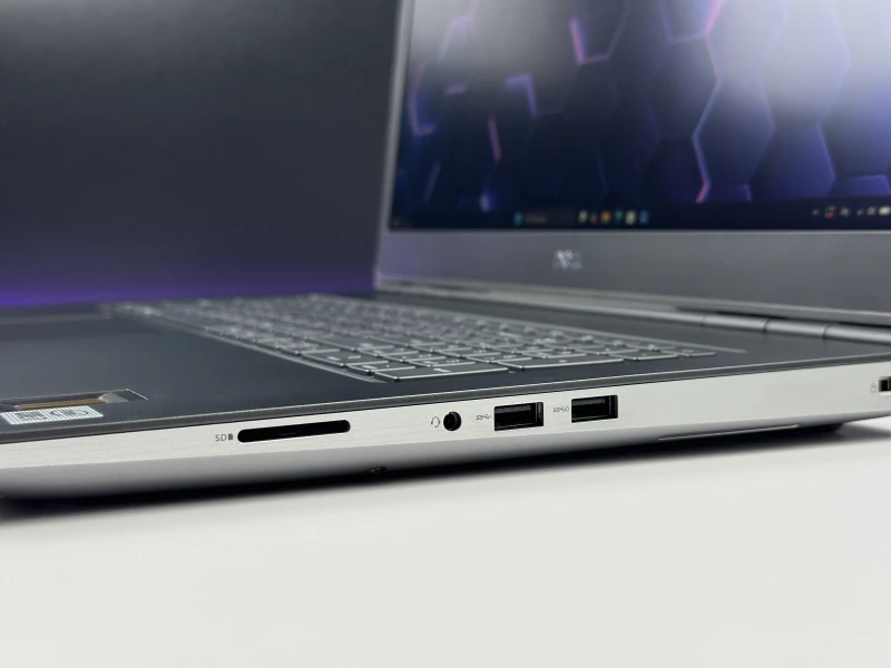 Dell Precision 7750 z i7-10850H i RTX3000 – profesjonalna stacja robocza stworzona do grafiki 3D, CAD i wymagających projektów inżynieryjnych.
