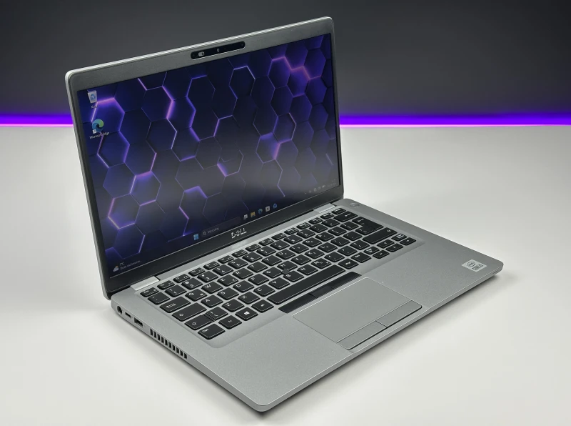 Dell Latitude 5410 z i5-10310U, ekranem 14" FHD i Intel UHD Graphics. Biznesowy laptop z USB-C, HDMI, RJ-45 i możliwością rozbudowy pamięci RAM.