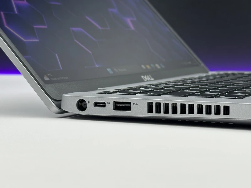 Dell Latitude 5410 z i5-10310U, ekranem 14" FHD i Intel UHD Graphics. Biznesowy laptop z USB-C, HDMI, RJ-45 i możliwością rozbudowy pamięci RAM.