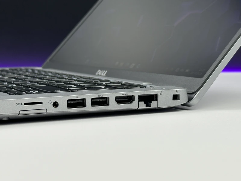 Dell Latitude 5410 z i5-10310U, ekranem 14" FHD i Intel UHD Graphics. Biznesowy laptop z USB-C, HDMI, RJ-45 i możliwością rozbudowy pamięci RAM.