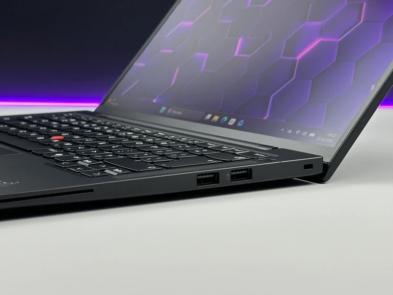 ThinkPad T14s Gen 5 z Core Ultra 5 125U, 16GB RAM i ekranem 14". Konstrukcja z Thunderbolt 4, Wi-Fi 6E i nowoczesną platformą Intel Core Ultra.