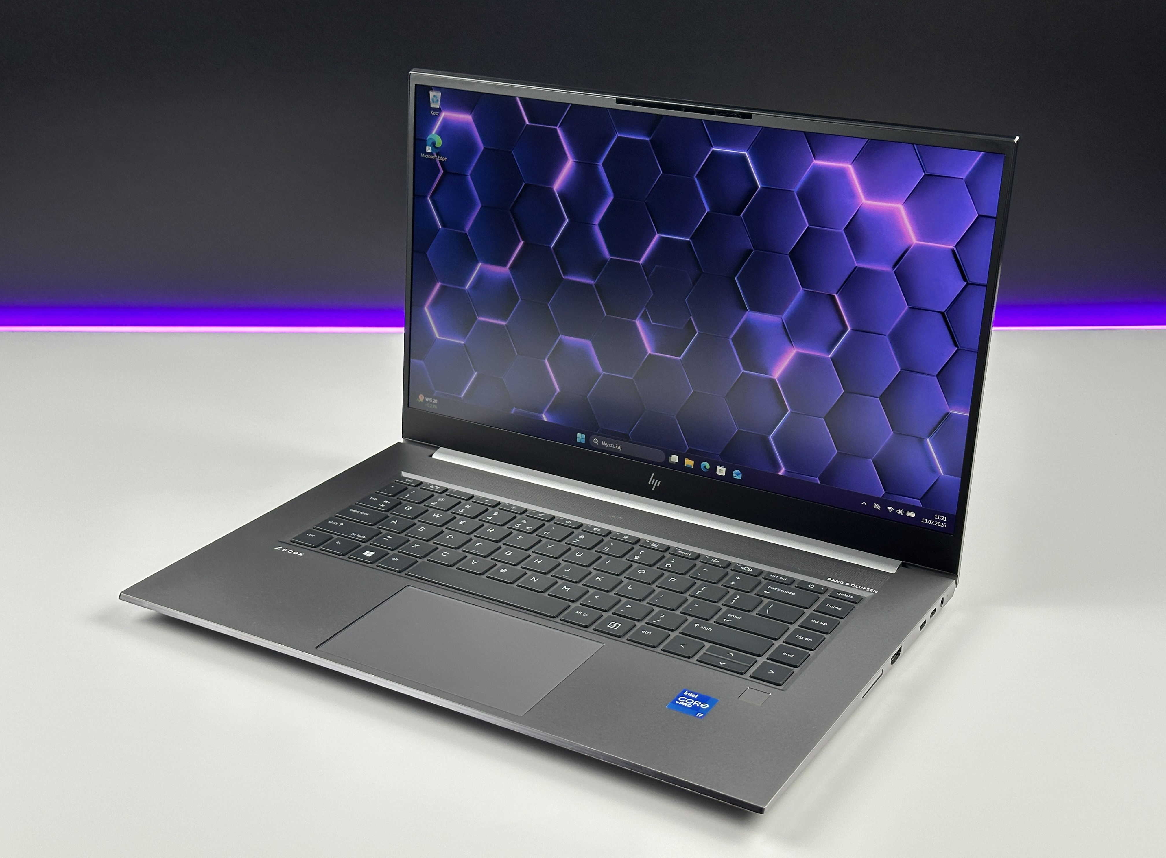 HP ZBook Studio 15 G8 i7-11850H 32GB FHD T1200 US - sklep LAPTOP