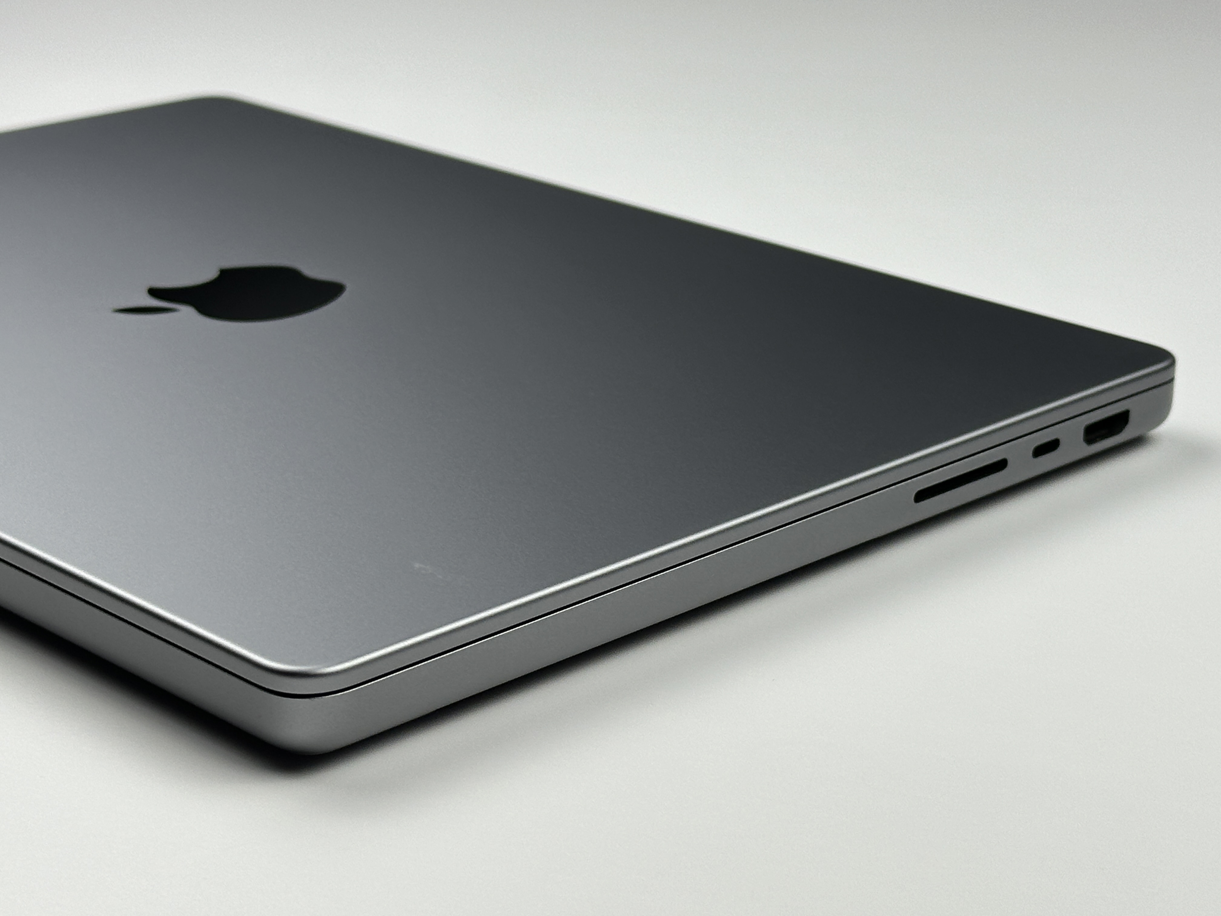 Apple MacBook Pro 14 A2442 M1 Pro 16GB 512GB 120Hz Space Gray - sklep ...