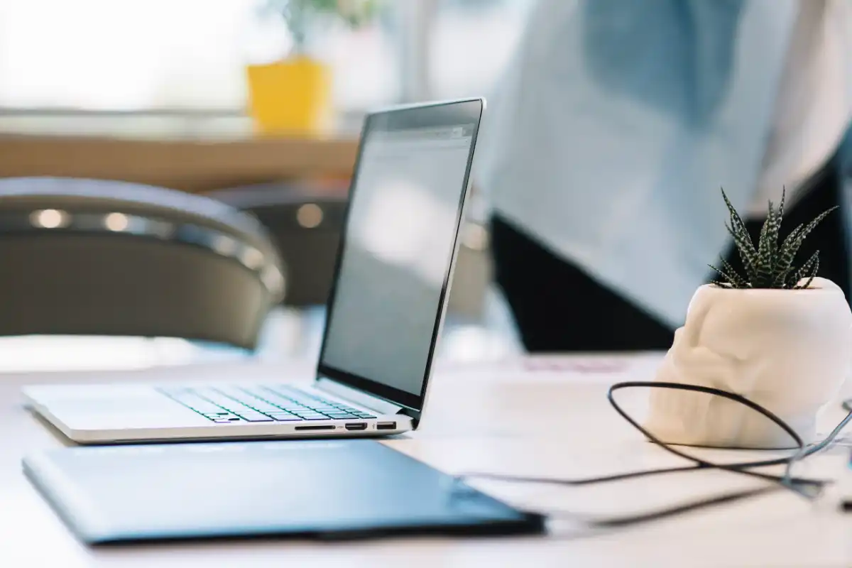 Laptopy używane – jak wybrać najlepszy model do pracy?