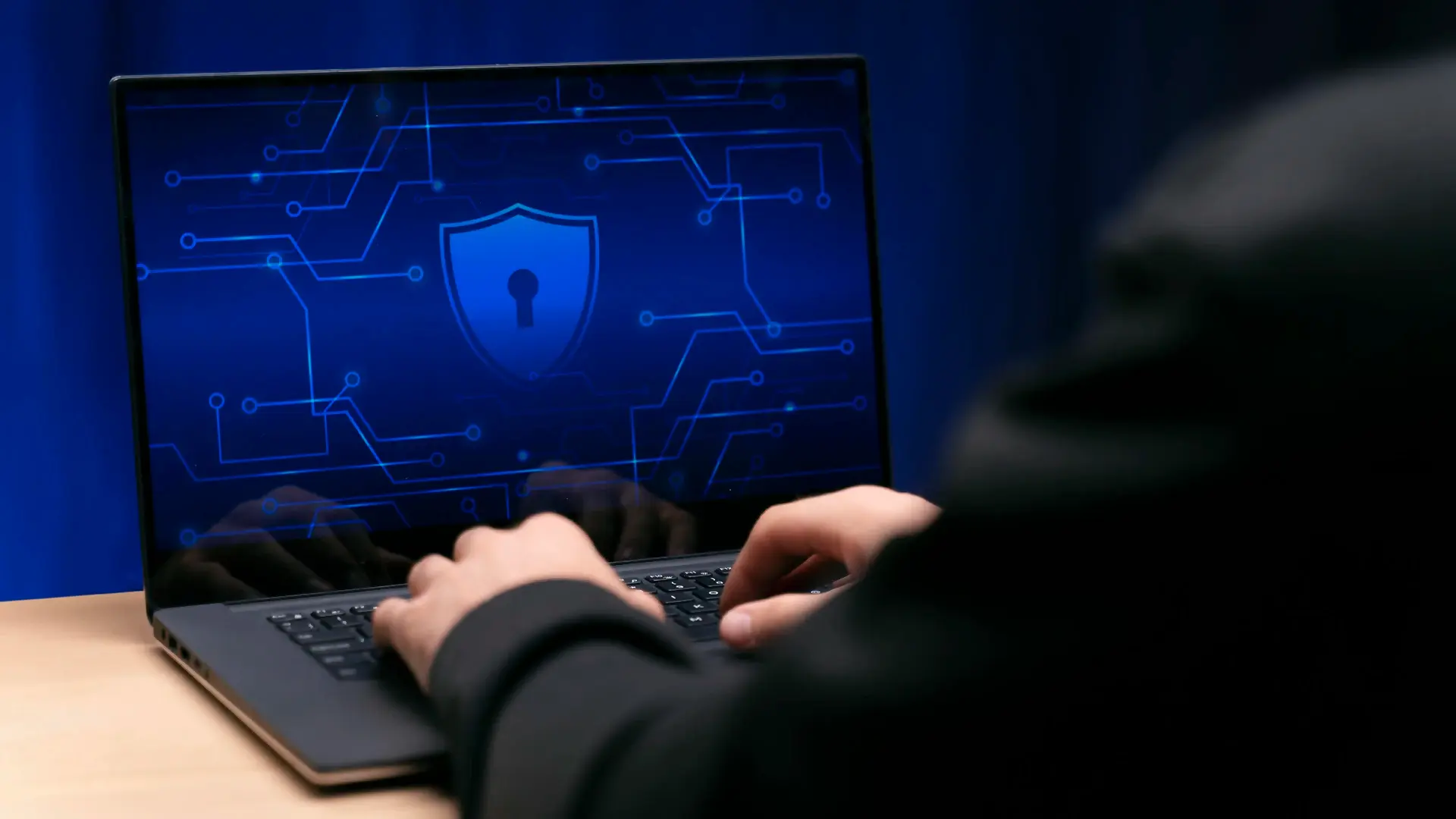 Czy warto kupić płatny antywirus? Ranking najlepszych antywirusów 2024