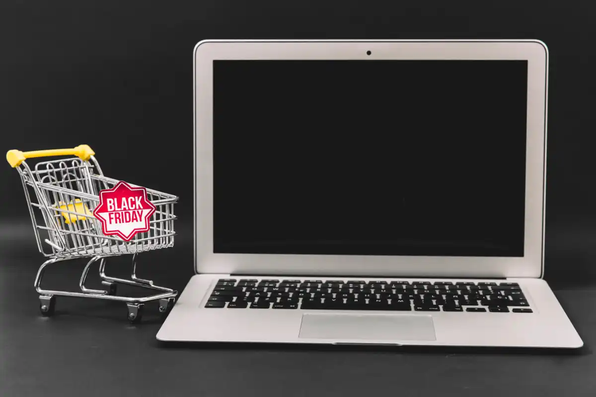 Jak upolować najlepsze promocje na laptopy i nie dać się nabrać na „czyszczenia magazynów”?