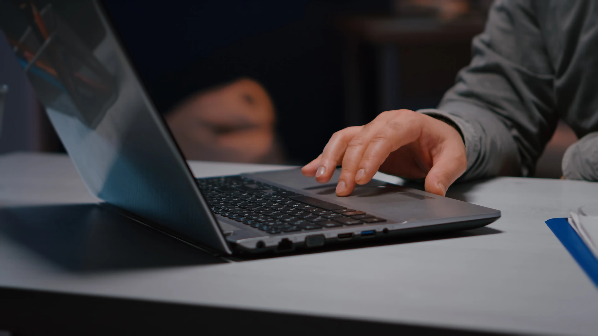 Najlepszy laptop 16 cali do pracy - ranking LaptopFactory.pl