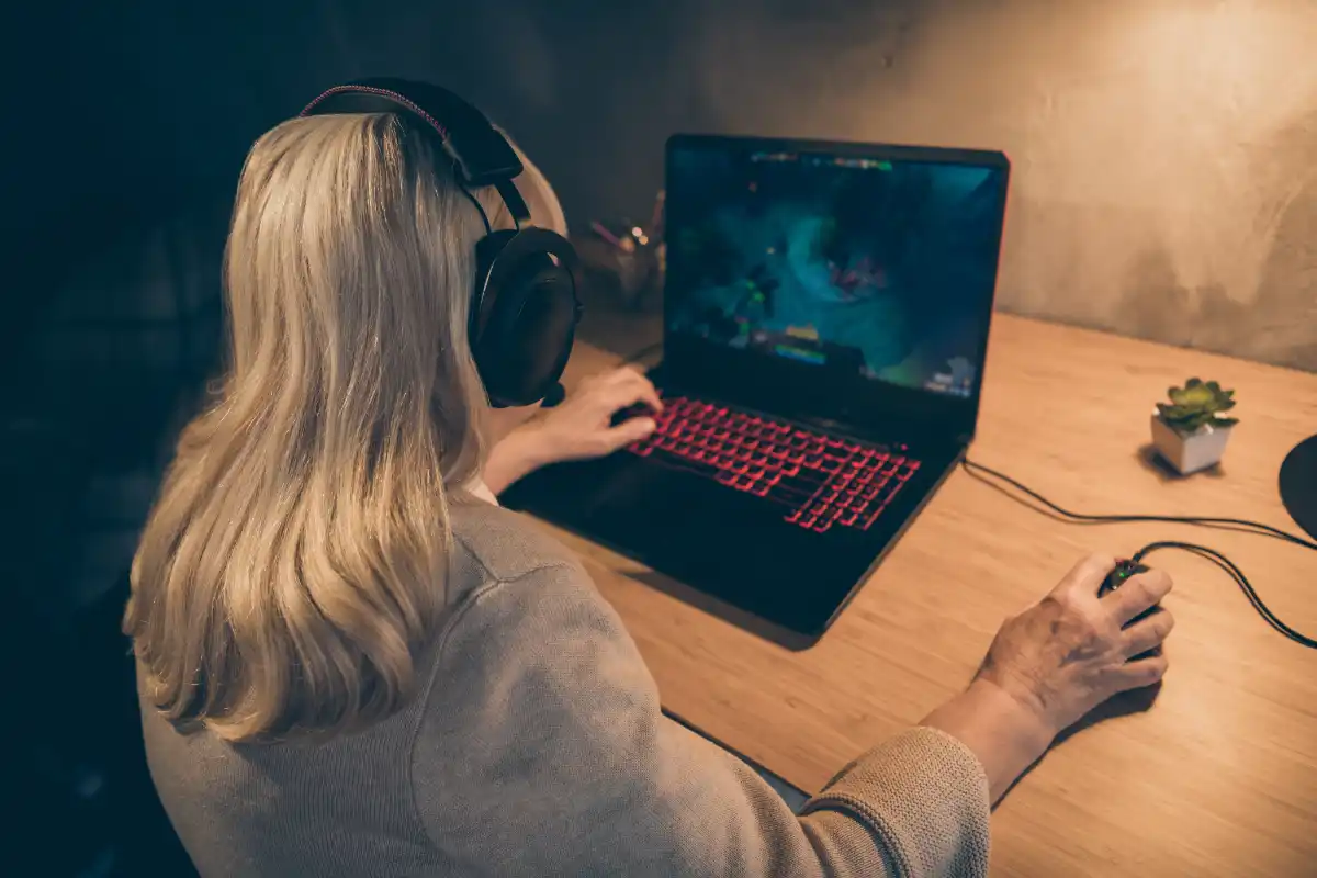 Czy da się grać w gry AAA na laptopie za mniej niż połowę ceny nowego? Przegląd modeli gamera