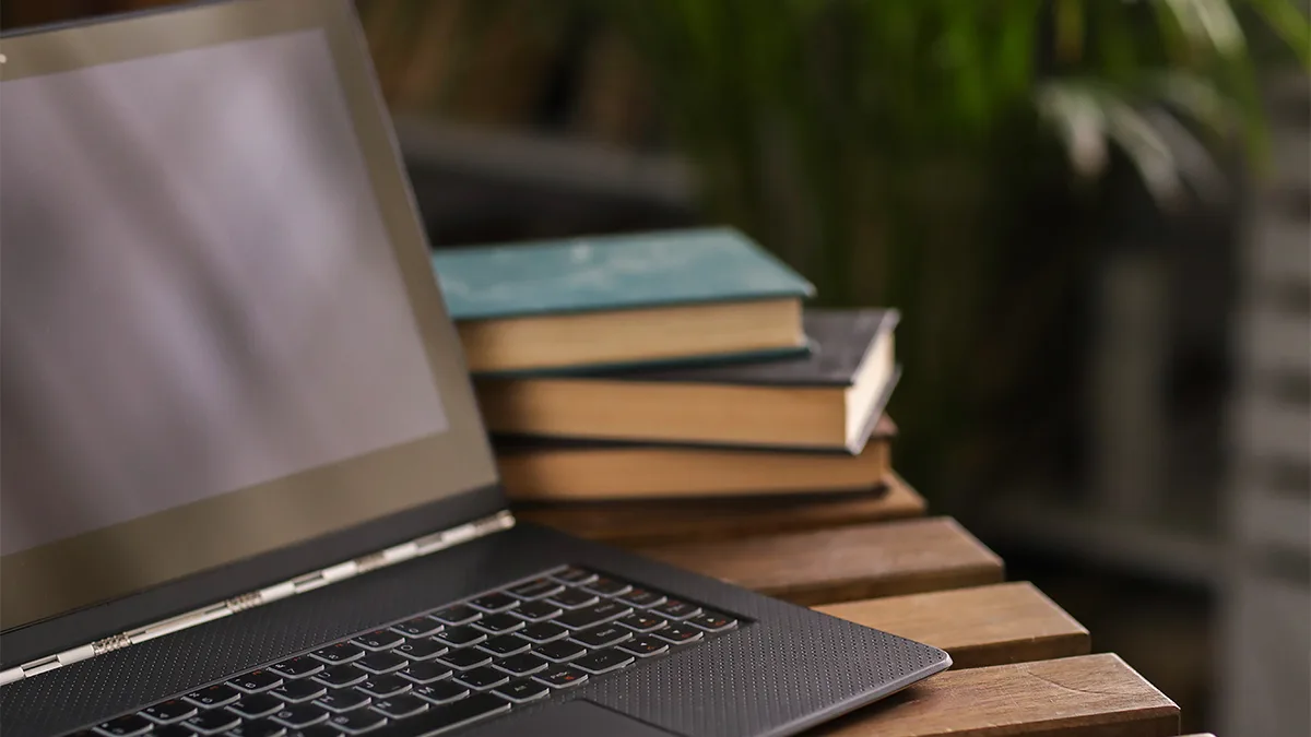 Co to laptop 2 w 1 i czy warto kupić? Ranking Dell, HP, Lenovo