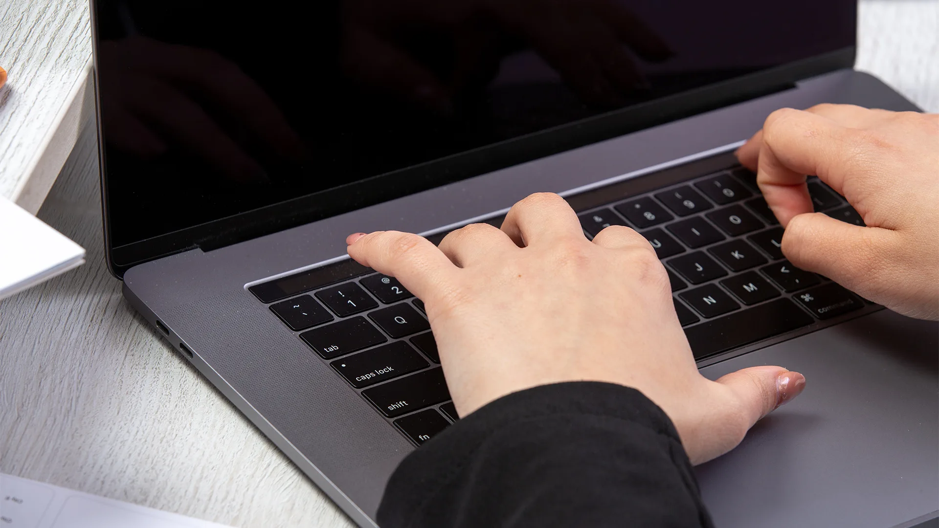 Jak skutecznie przyspieszyć laptopa? Praktyczny poradnik