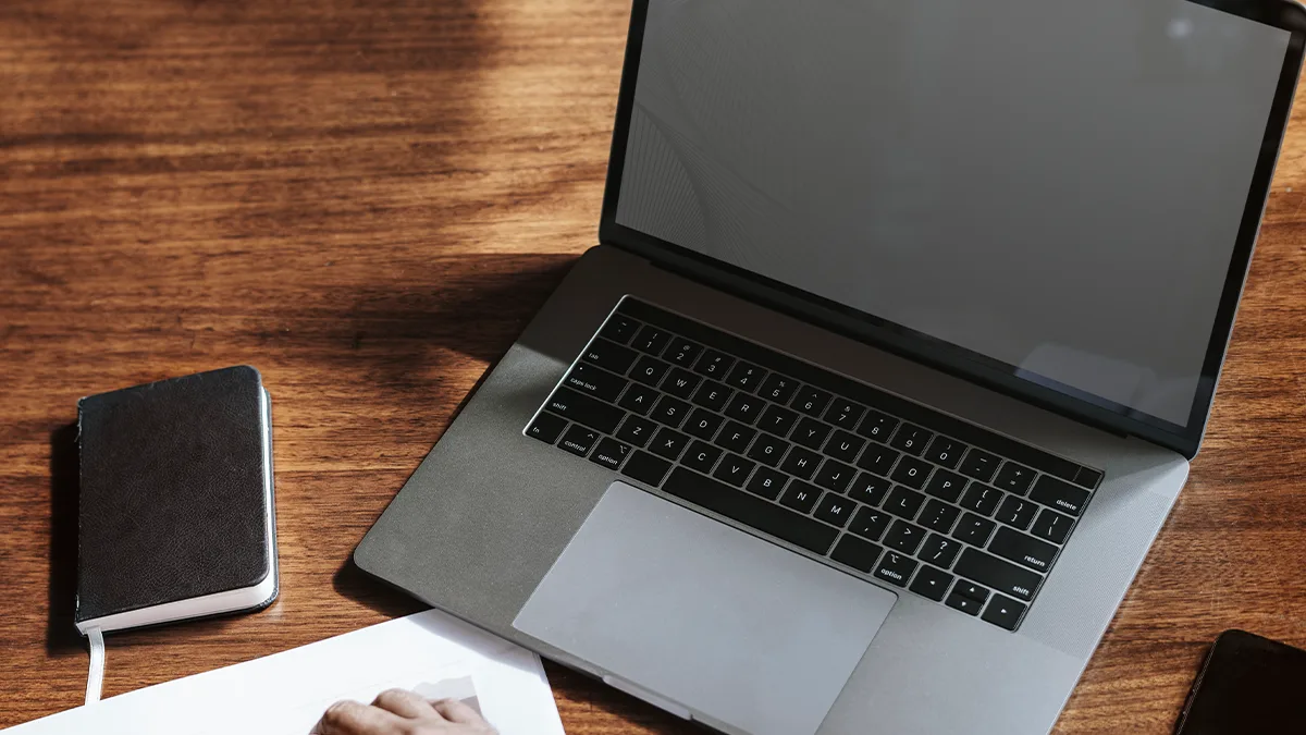 Jaka marka laptopa jest najlepsza? Poradnik LaptopFactory.pl